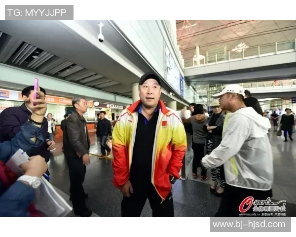 成都羽毛球队进攻战术解析与热点动态全景探讨 成都羽毛球队进攻战术解析与热点动态全景探讨